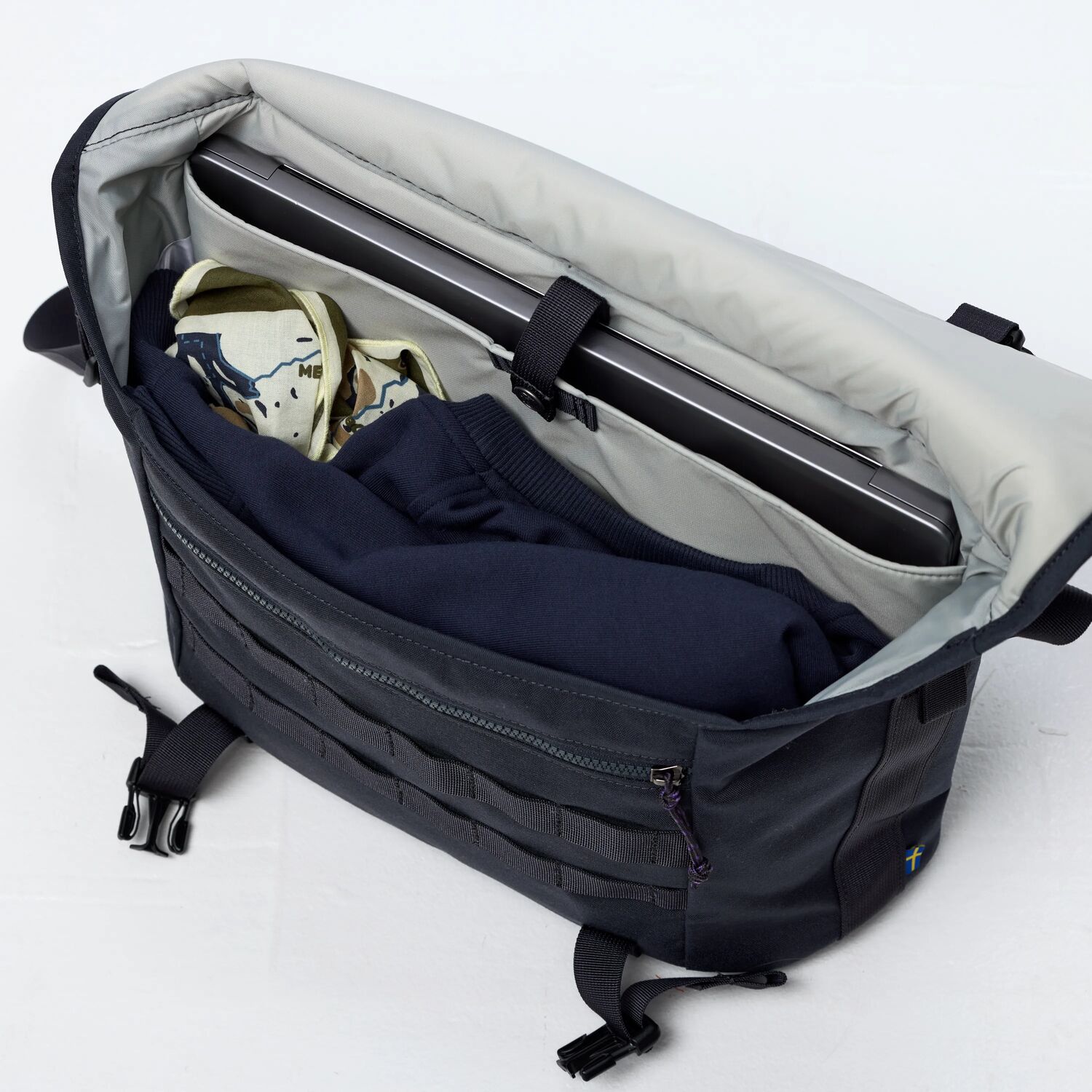 Vardag Shoulder Bag 12