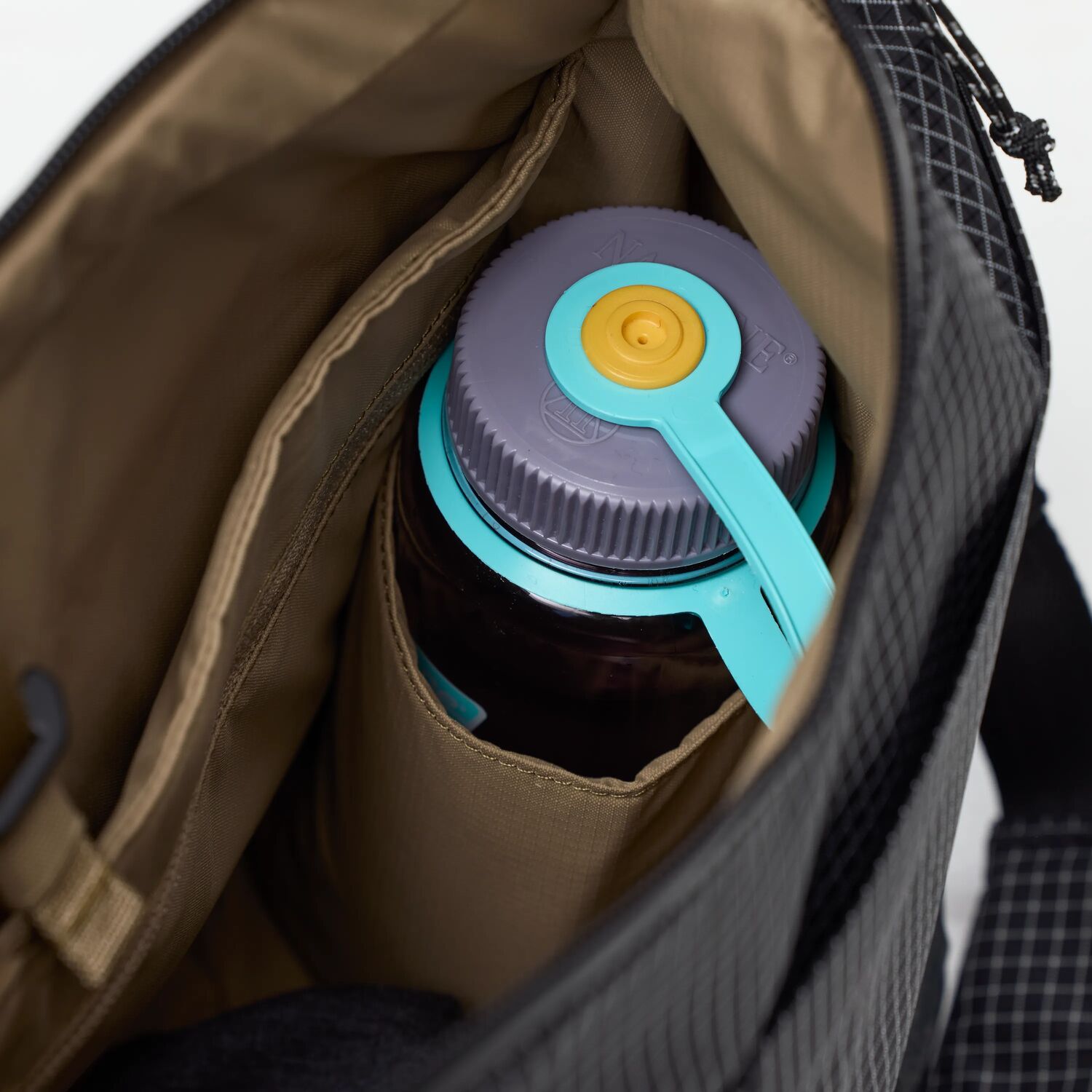 High Coast Pro Shoulder Bag