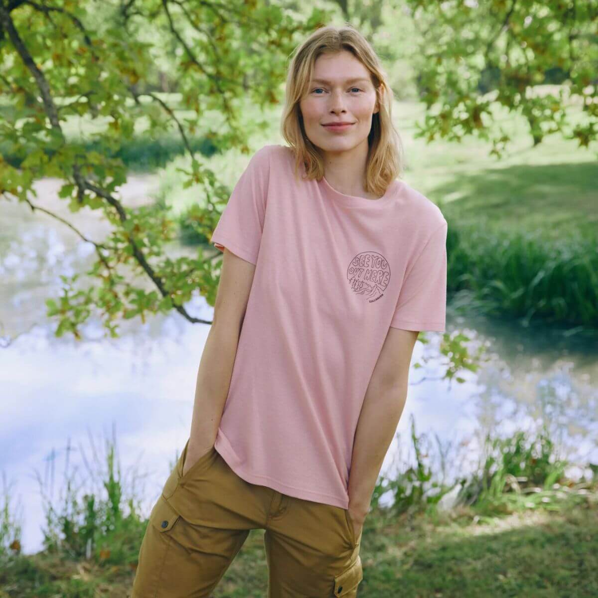 Hemp Blend Out Here T shirt W